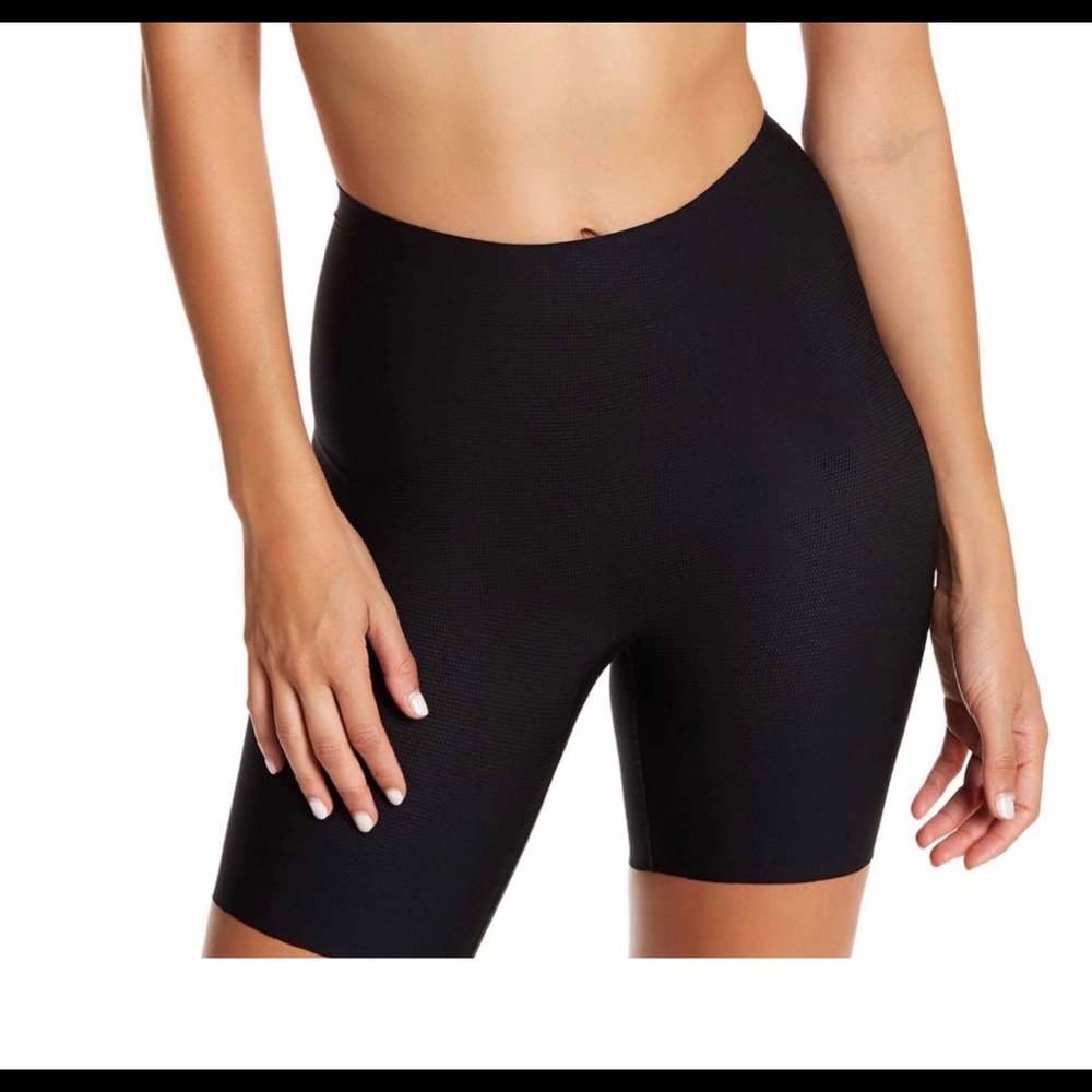 Brand New Spanx Mid Thigh Short